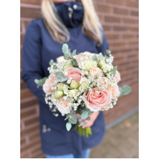 Букет невесты из роз Букет невесты из роз