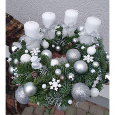 Adventes sudraba toņos Adventes sudraba toņos