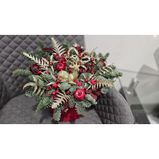 Рождественская композиция с оленем